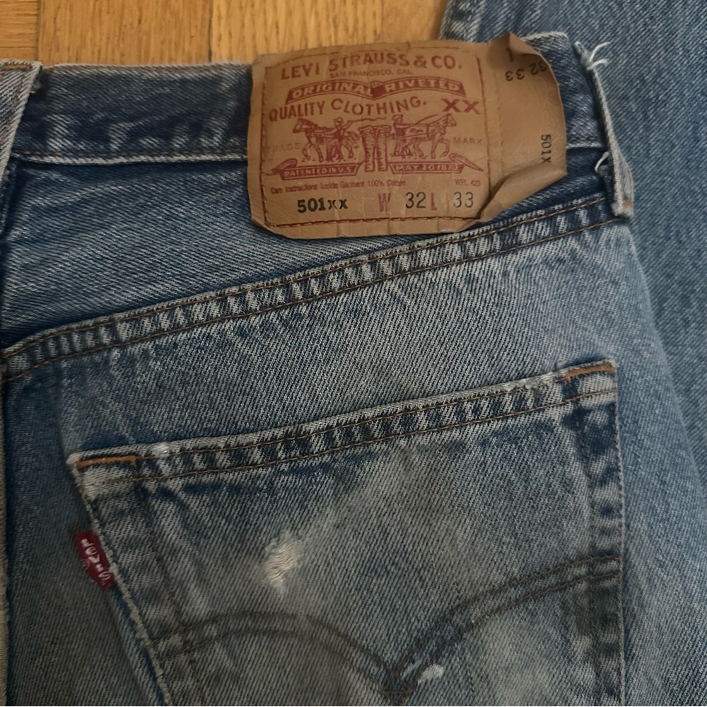 💚 Vintage Levi’s 501xx Blue Distressed Jeans (W32 L33) (27) - Picture 11 of 11